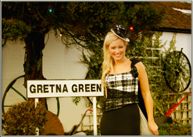 Шотландская деревушка Гретна-Грин: "свадьба на наковальне"
