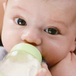Как выбрать молочную смесь для новорожденных